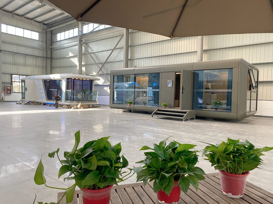 【德瀾仕】——邀您入住民宿太空艙，享夢幻星空之旅……